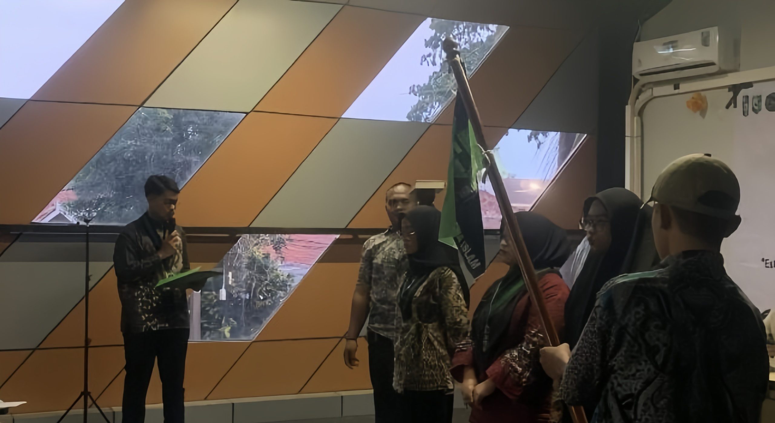 Bagus Sajiwa (Sekretaris Umum HMI Fisip Unis Cabang Tangerang)
