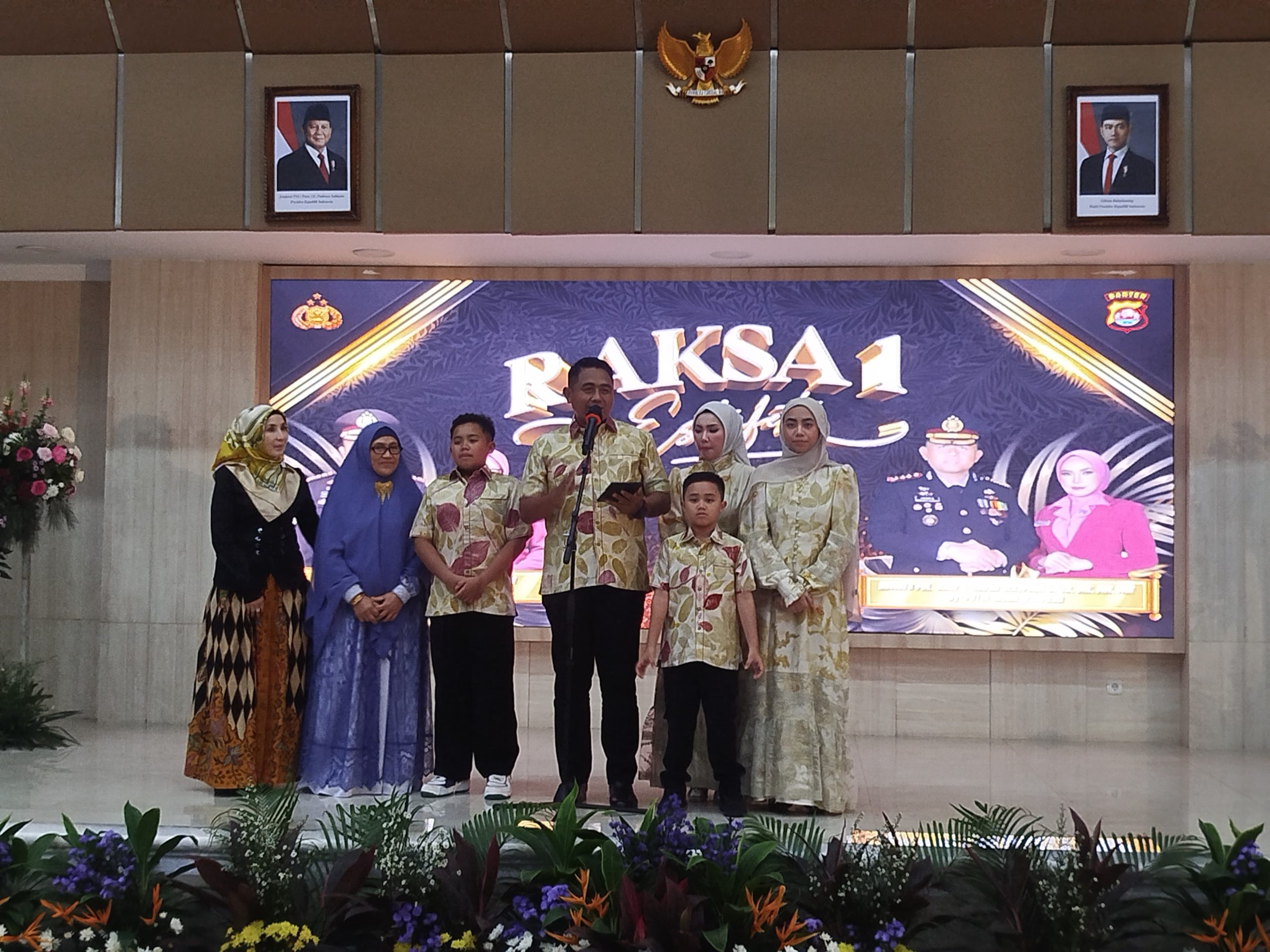 Kombes Pol. Andi M. Indra Waspada A, S.I.K., S.H., M.M., M.Si. dan Keluarga