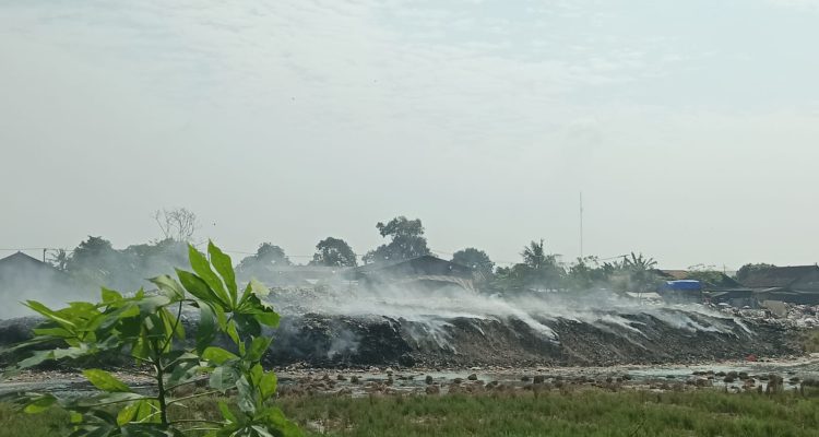 Tempat Pembuangan Akhir (TPA) Liar di Kabupaten Tangerang