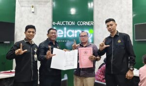 Foto: Kejaksaan Agung (Kejagung) melelang aset sitaan terpidana kasus korupsi dan TPPU Jiwasraya, Benny Tjokrosaputro seluas 171.663 m2 atau 17,1 hektare. (dok. Kejagung)